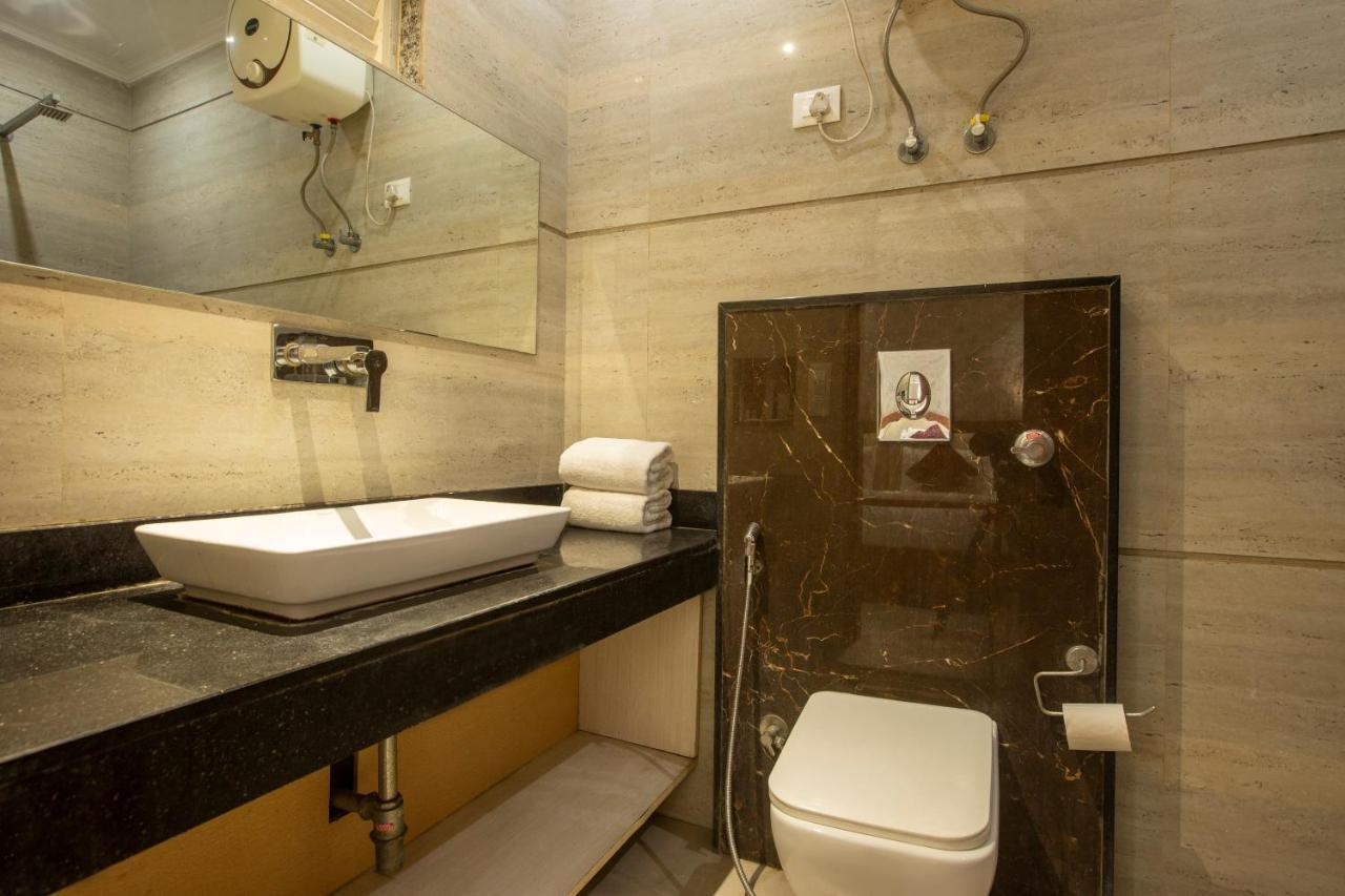 Hotel Arch Suites - Near Aerocity New Delhi Buitenkant foto